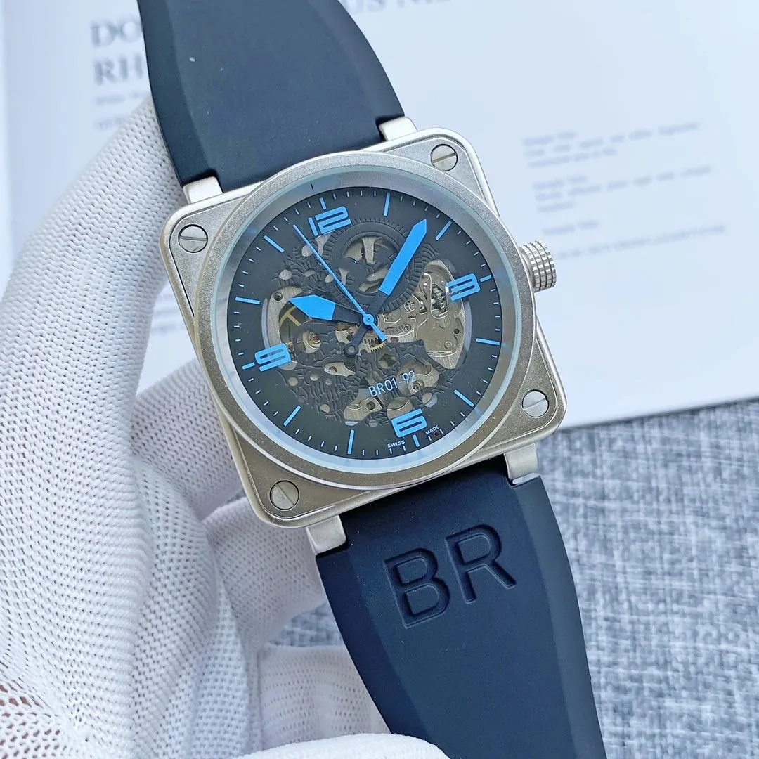 Mens Watch Fashion Watches 고품질 고급 디자이너 한정판 44mm 기계 자동 방수 시계