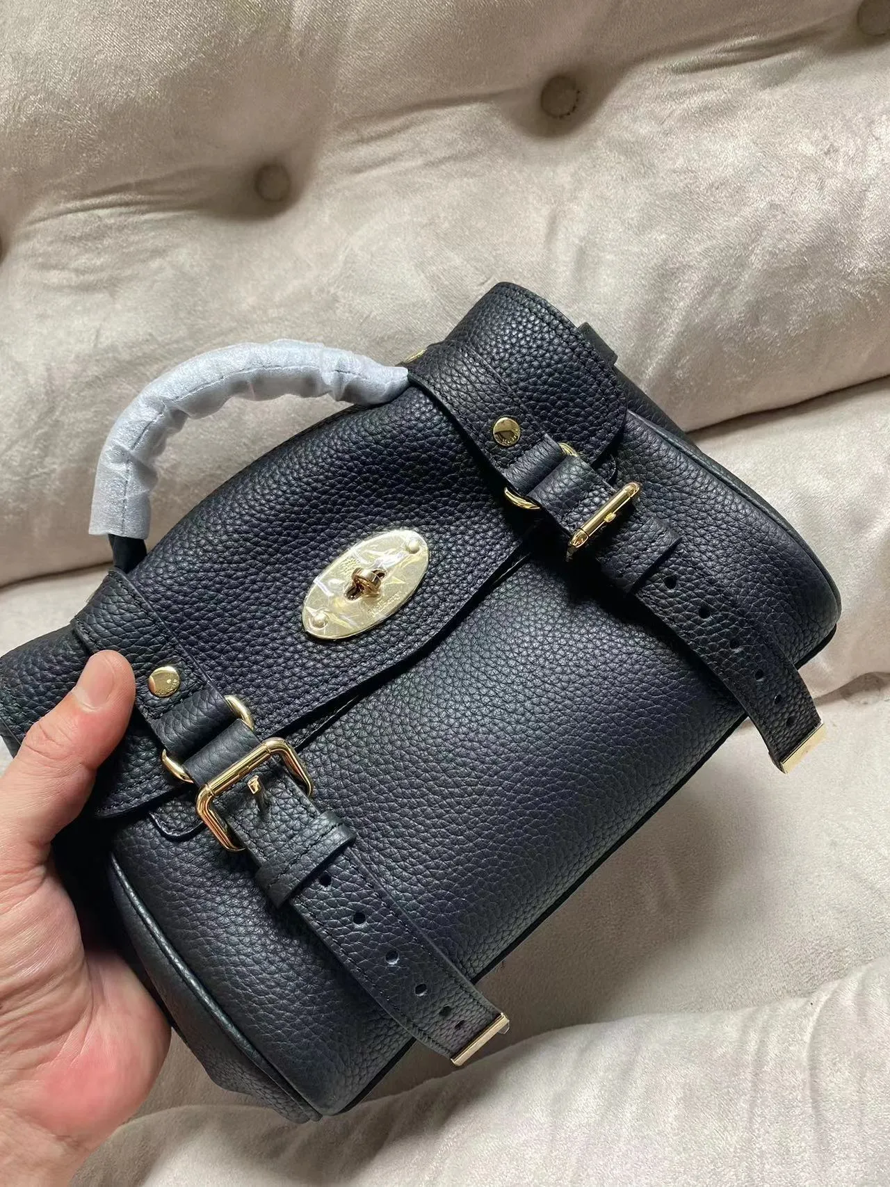 Luxury Handcrafted Braided Mulberry Envelope Messenger Bag For