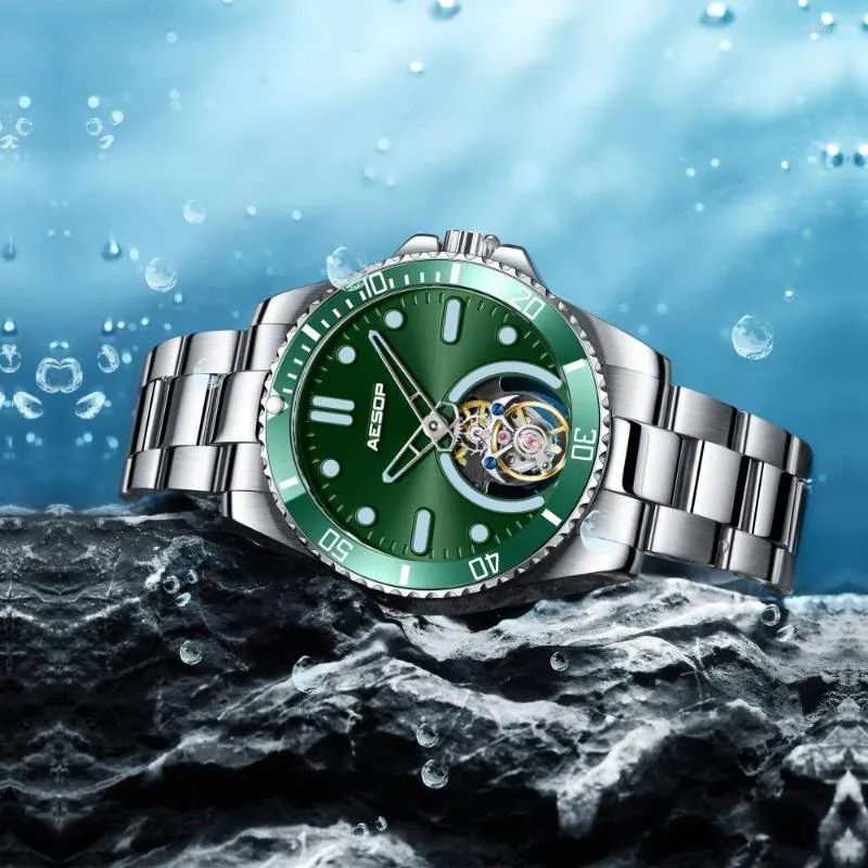 Synthetic outlet sapphire watch