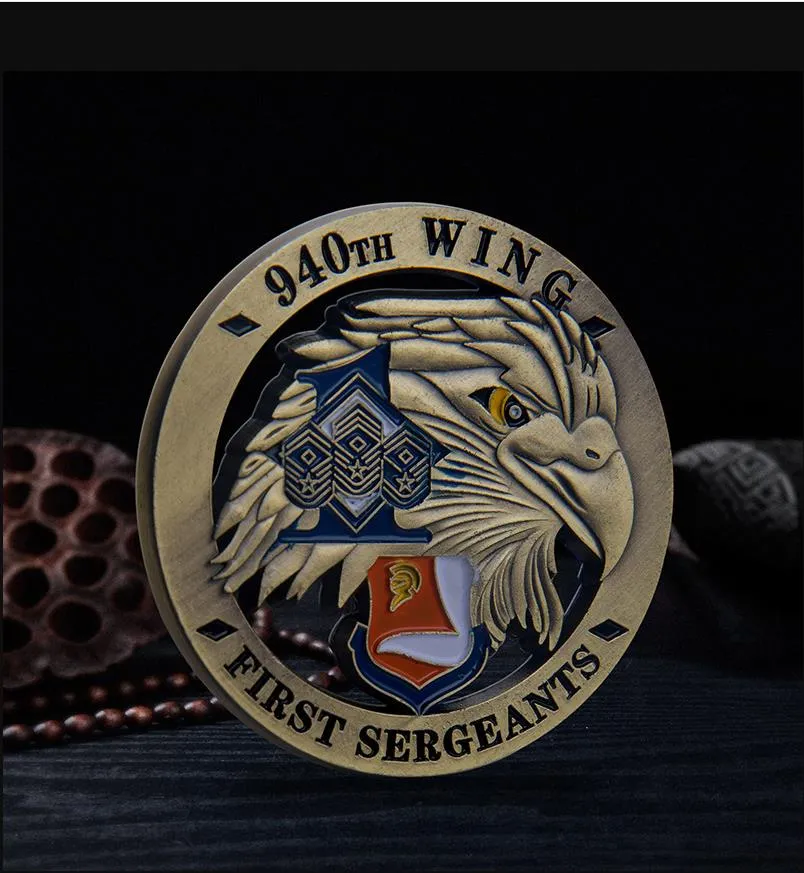 Sztuka i rzemiosło metalowy medalion pamiątkowy orzeł głowa drążą na niebiesko platerowany brązowy medalion reliefowy moneta okolicznościowa