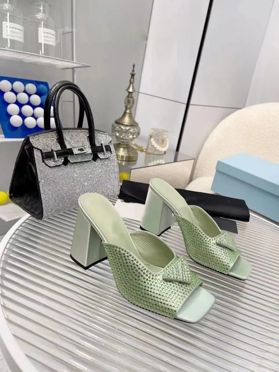 Luxus-Designer-Damen-Kleid-Schuhe mit Plattform-Absatz, klassischer dreieckiger Slipper, 2023, Flip-Flops, Leder-High-Heels, dicker Absatz, sexy Kleid-Schuhe, Größe 35–45