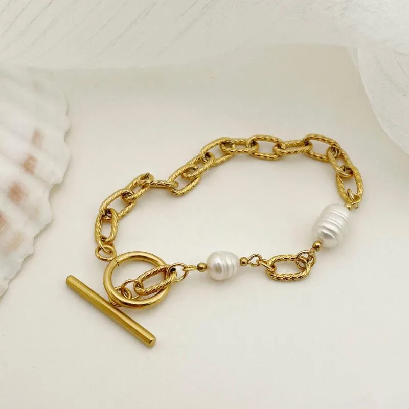 Braccialetti di collegamento Carta dei desideri Imitazione irregolare Perla d'acqua dolce Design con chiusura OT Bracciale in acciaio al titanio per le donne Personalità della moda