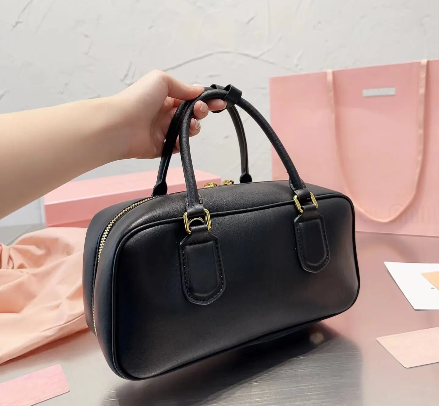 Lüks yüksek kaliteli tasarımcı çanta hafif sevimli makyaj çantası seyahat çantası vintage klasik büyük kapasiteli el çantası