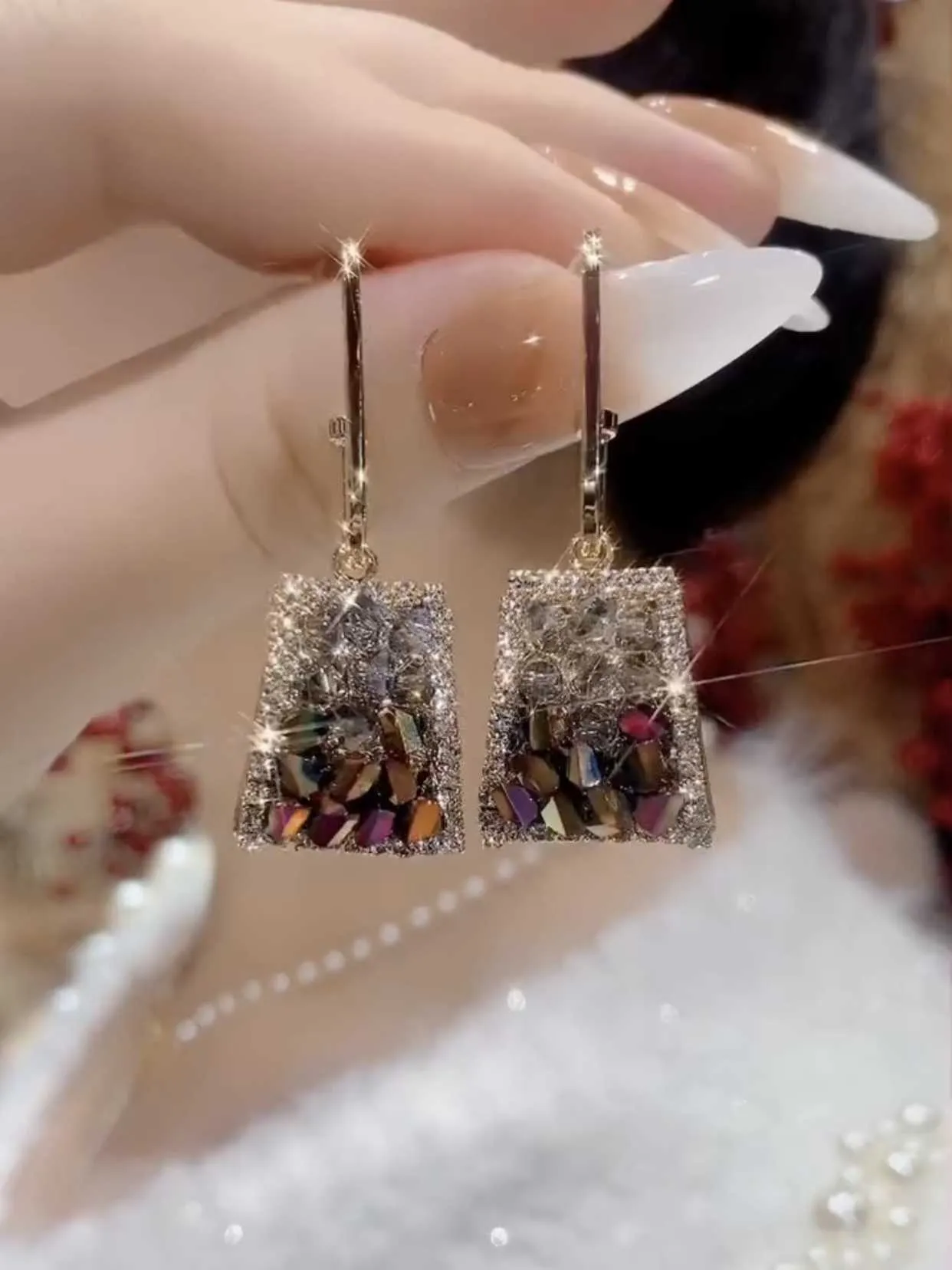 Fashion Accessories High quality square crystal earrings for women S925 silver needle earrings mesh red temperament personalized and versatile fashion earrings