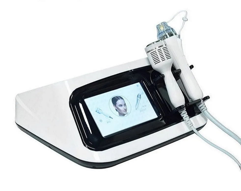 Machine de microneedling or rf avec peau de marteau froid serrant l'équipement de microneedling de machine rf fractionnaire de microneedle