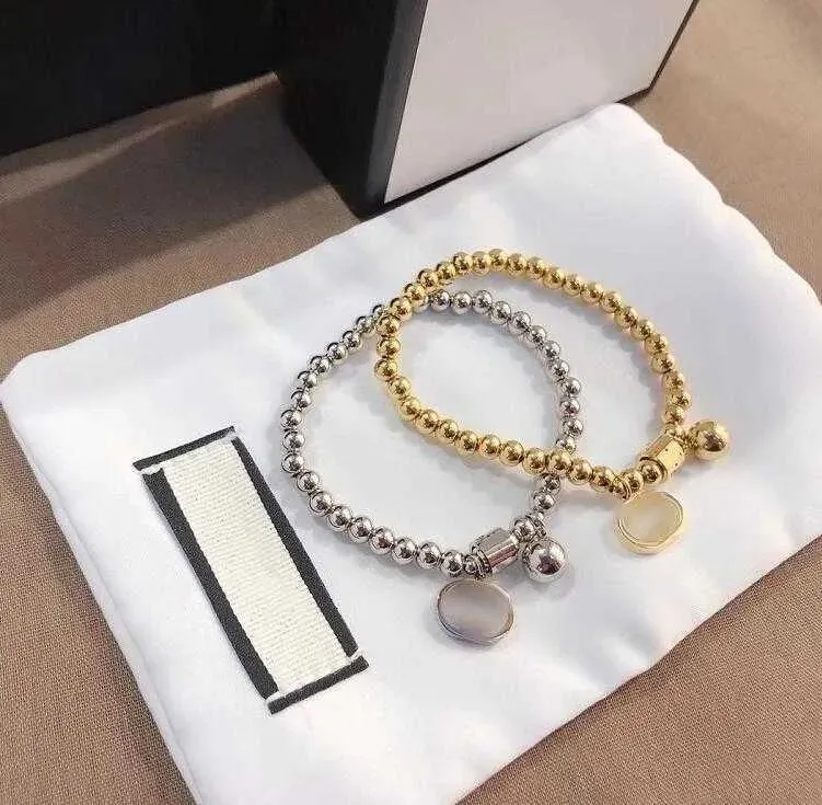 2023 Luxe Bracelet Femmes Perles Pendentif Haute Qualité Classique Lettre Bracelets Mode Simplicité Unisexe Bijoux Bracelet Memorial Day Cadeau