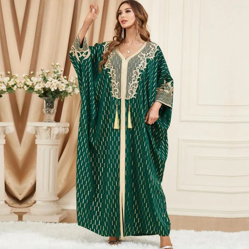 Vêtements ethniques robes musulmanes pour femmes printemps automne manches longues col en v vert Polyester robe mode Abaya Maxi