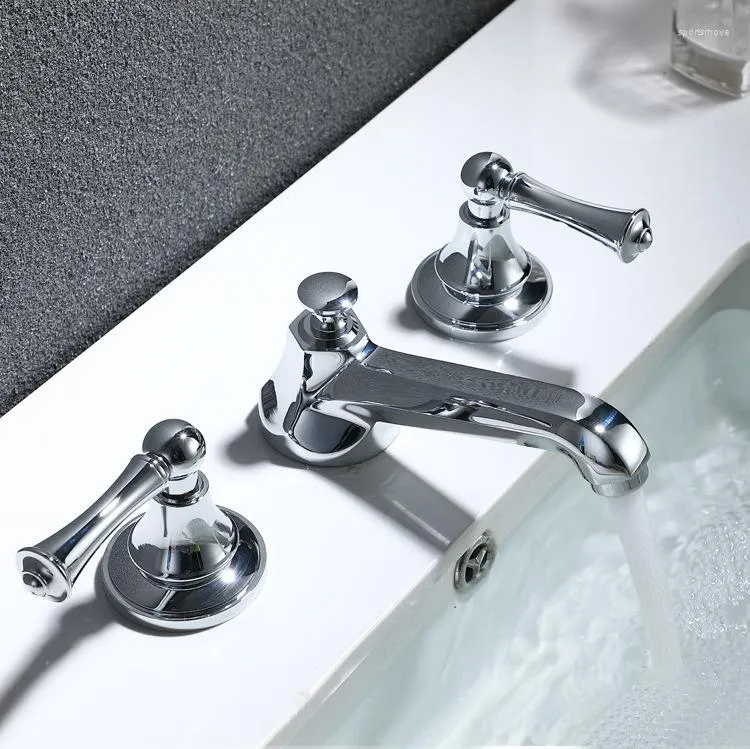 Rubinetti per lavabo da bagno Rubinetto in ottone cromato stile europeo Tre fori Due maniglie Rubinetto per lavabo freddo Rame Alta qualità