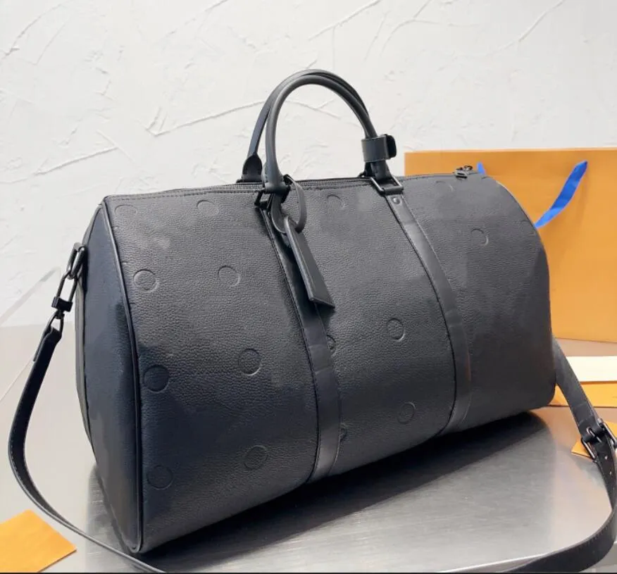 Topp resväskor män kvinnor mode axelväskor i äkta läder tote L varumärke relief monogram rutnät bagageväska helg semester duffle handväska shoppingväskor