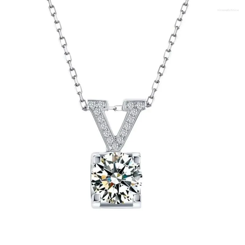 Pendant Necklaces CAOSHI Trendy Fancy Female Engagement Necklace With Brilliant Zirconia Fashion Design Neck Jewelry For Women Stylish