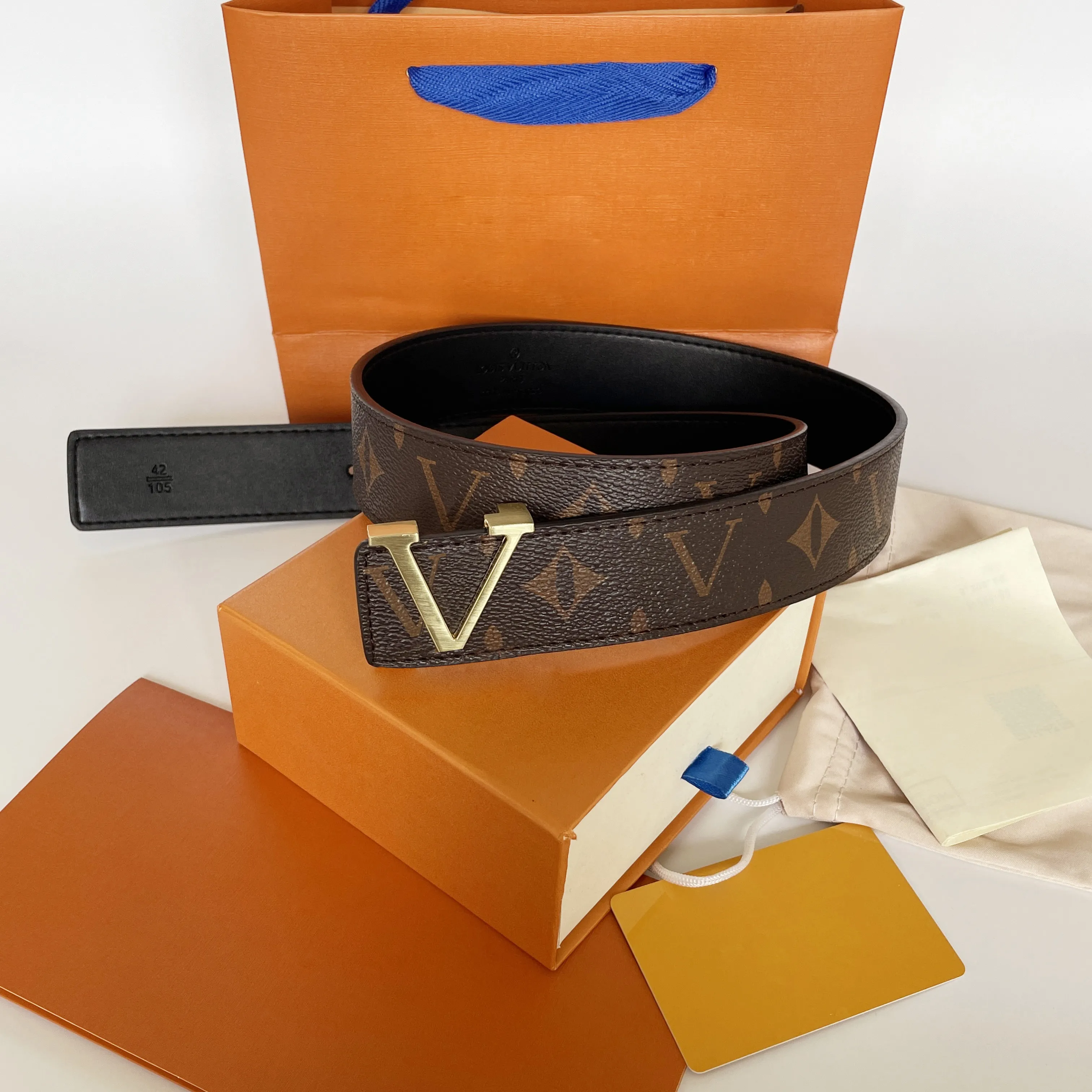 Cinturón de diseñador Hebilla de moda Cinturón de cuero genuino Ancho 4.0 cm 20 Estilos Alta calidad con caja diseñador hombres mujeres cinturones para hombre AAAAA208