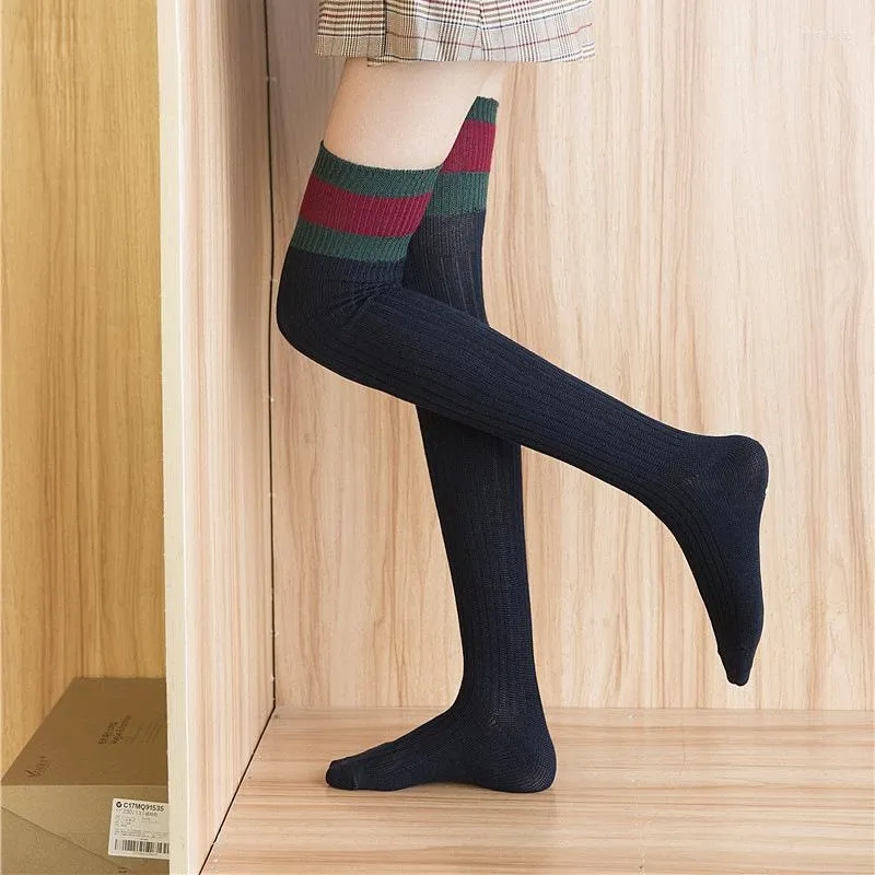 Skarpetki dla kobiet mody na drutach seksowne pończochy maluchowe kolano wysokie nylonowe media