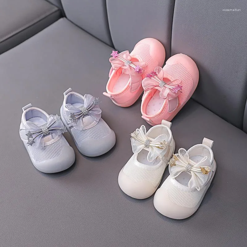 Premiers marcheurs bébé fille baptême chaussures semelle souple princesse appartements avec mignon ruban arc antidérapant infantile Anti-coup de pied enfant en bas âge