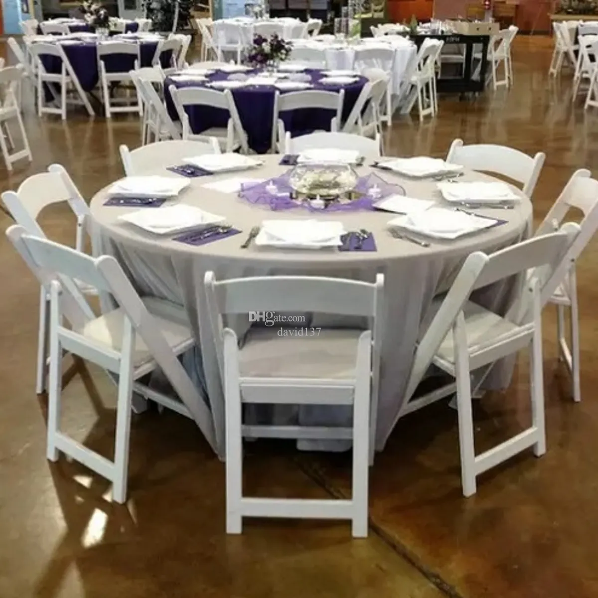 Ensemble de chaises rembourrées empilables en plastique léger Ensemble de chaises de pelouse de mariage pour banquet de fête Chiavair pliantes pour la location d'événements à vendre 871