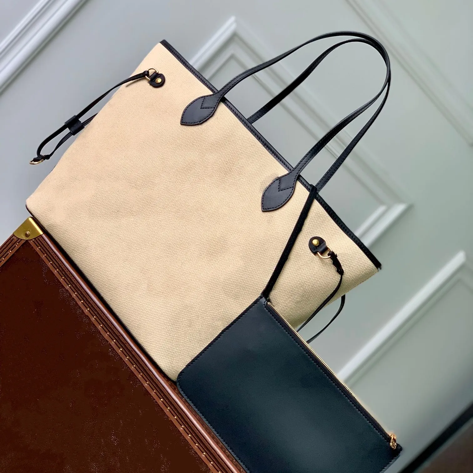 Högkvalitativ 2023 Tygväskor Monogram mönster läder handväska med avtagbar dragkedja på en påse designer axelväska d-ring bomullsmaterial
