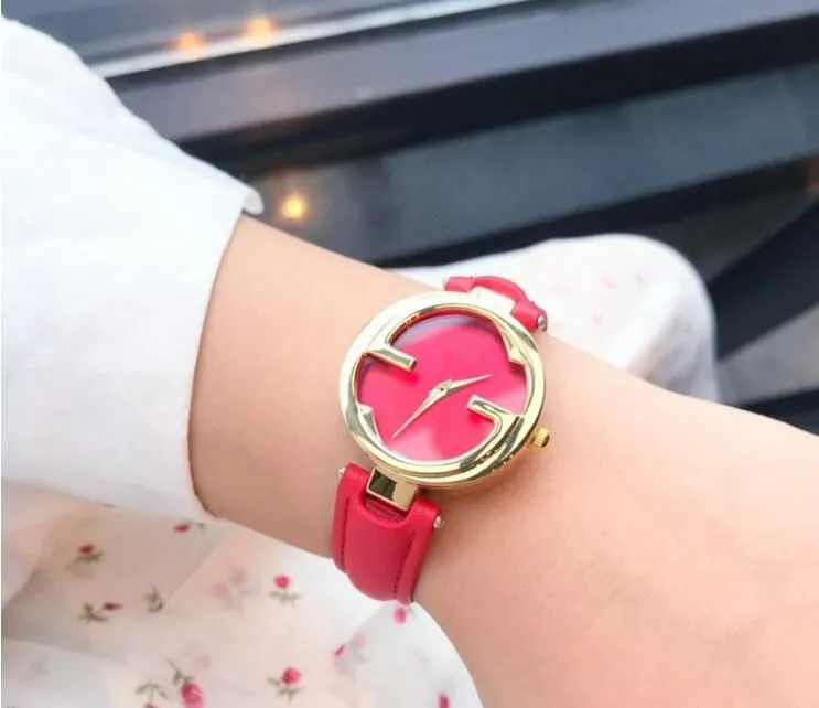 L'orologio di design di lusso della moda femminile guarda gli orologi con movimento al quarzo di alta qualità