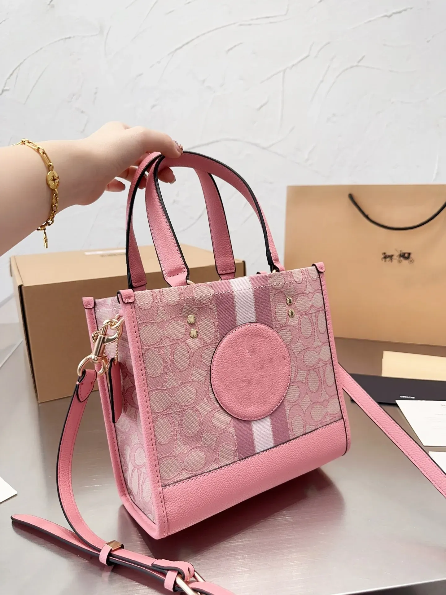 Fashion new dempsey tote bag the latest color matching cherry blossom powder the color is super cute and super sweet shoulderbag joker artifact leather designer bag