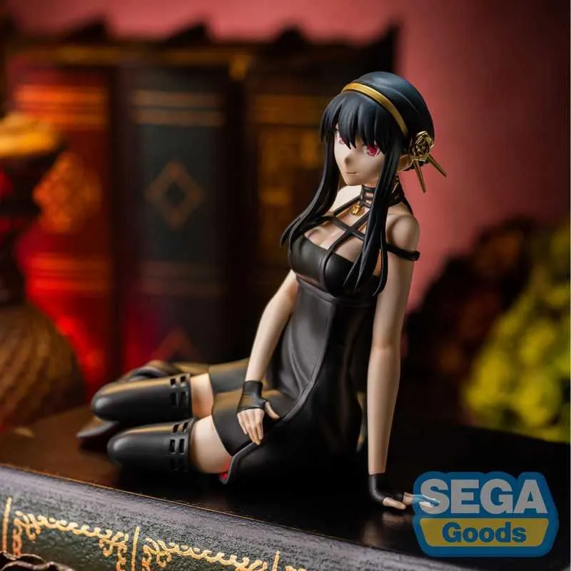 Action Toy Figures Pre-sale Genuine Figure 9CM Anime SPYFAMILY Yor Forger Princess Of Thorns Sexy Black Dress Sitting Model Dolls Toy Gift Collect