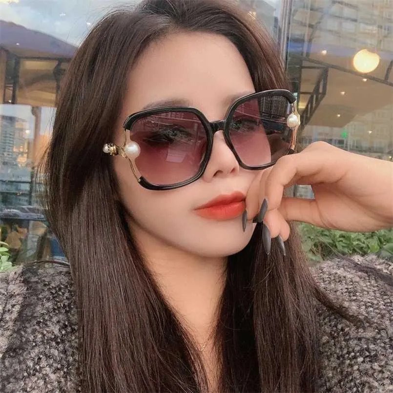 2023 New High Quality Small Fragrance Box Pearl ins Fashion Trend Women's Sunglasses