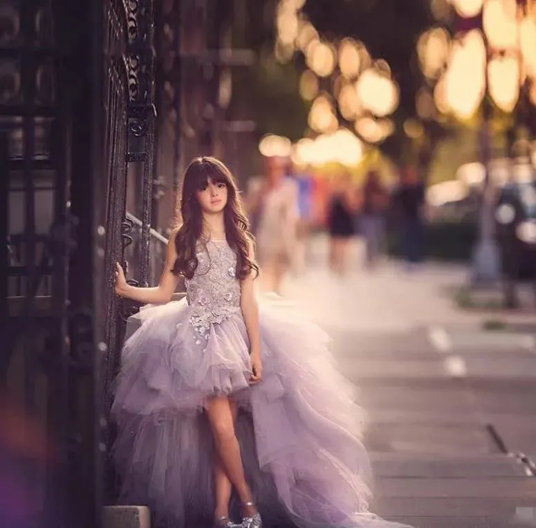 Vestido corto adelante y largo atras para niñas hotsell