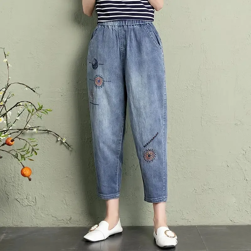 Sommar Jeans med elastisk midja Dam Vintage Broderi Jeansbyxor Dam Casual Retro Blommig Cowboy Mode Beskuret Harem