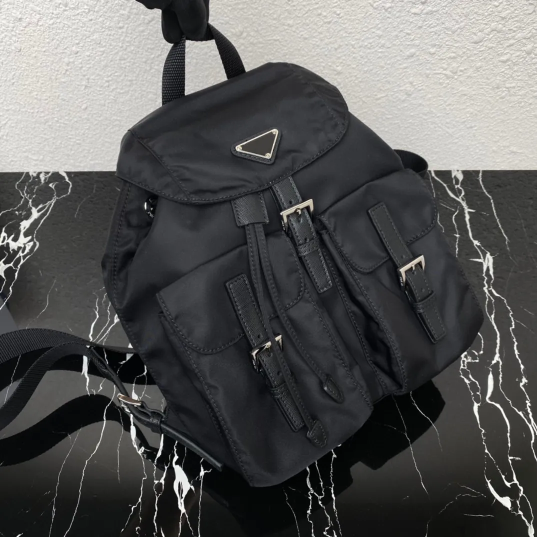 DHgate.com:Classic High-End Nylon Backpack: Lightweight