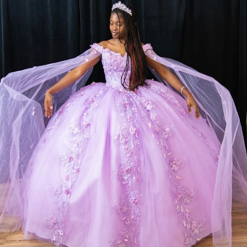 Lavendel Sweetheart Quinceanera Klänningar Balklänning Sweet Applique 3Dlower Beading With Cape 16 Dress Pageant vestido de 15 anos