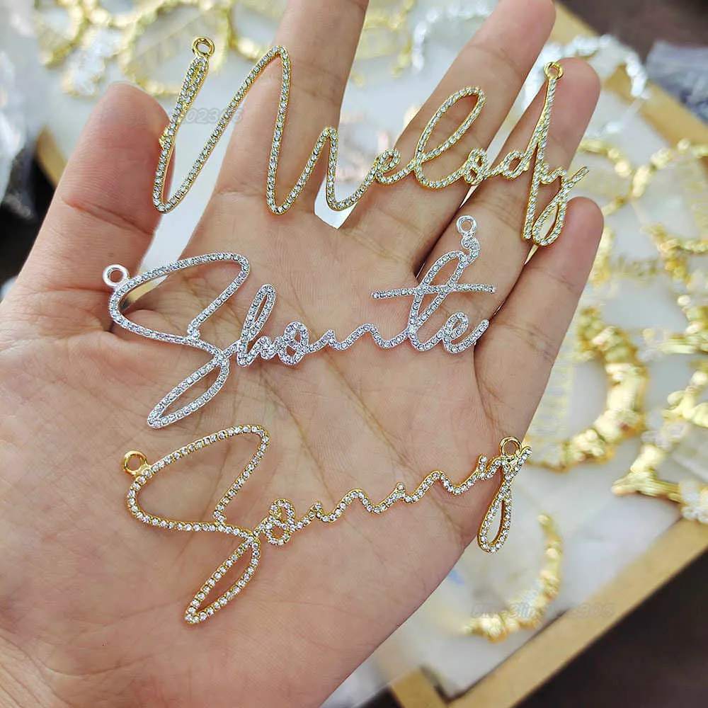 Collares pendientes Letras de cristal para hombres Mujeres Joyería personalizada Nombre personalizado con diferentes fuentes