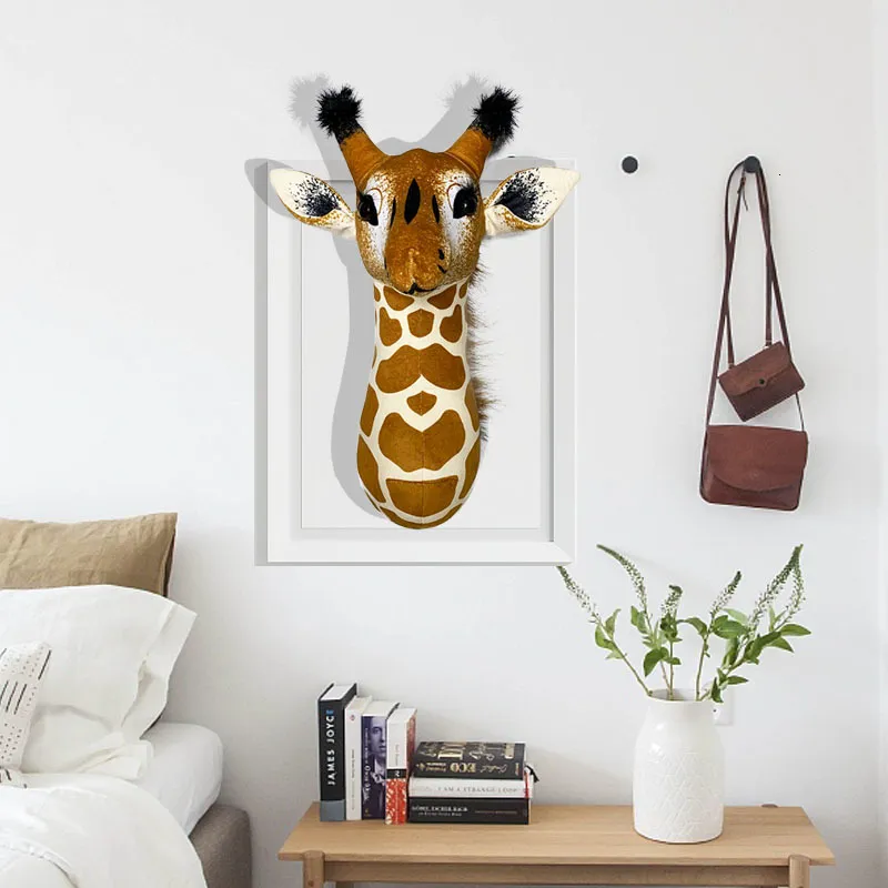 Plush Dolls Lovely GIRAFFE Animal Head For Wall Decoration Lifelike Stuffed For Hanging Design Nursey Room 230707