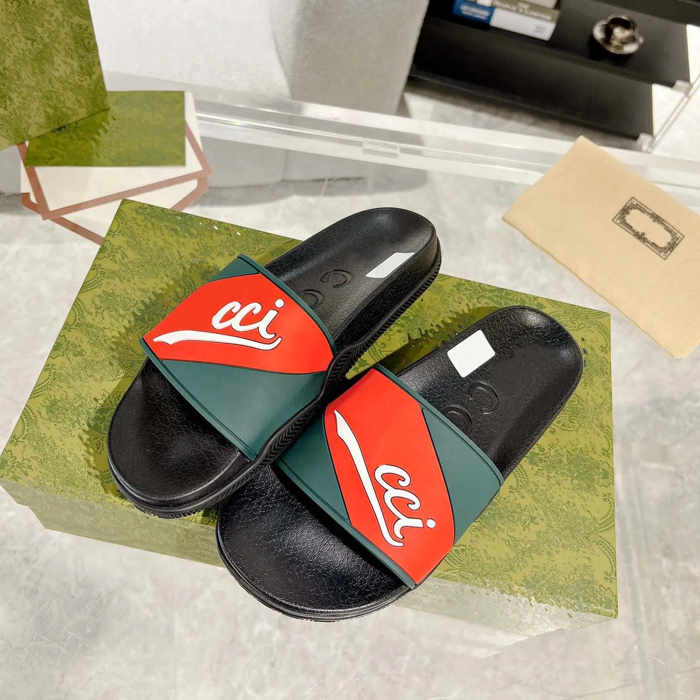 Lüks Marka Ayakkabı Yaz Sandalet Tasarımcı Terlik Slaytlar Çiçek Brokar Orijinal Deri Flip Flops Erkek Kadın Ayakkabı Sandal Zahmetsizce Sıradan Ayakkabı Marka S378 03