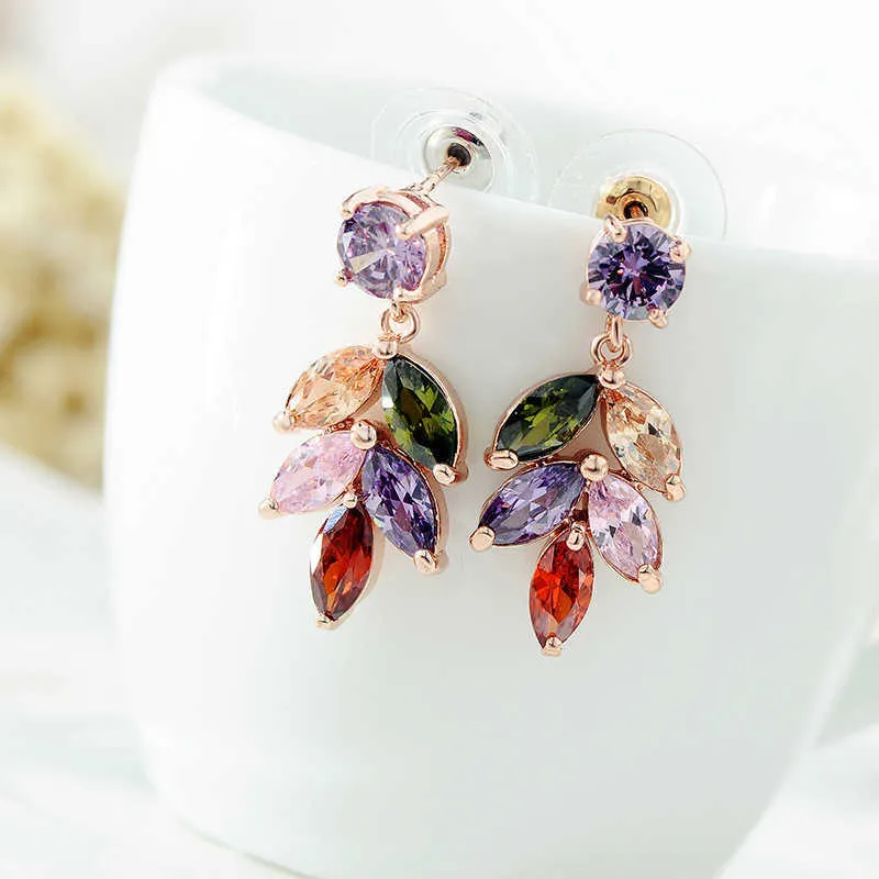 Vintage Blumenblatt-Charm-Hochzeits-Boho-Ohrhänger, weiblich, bunter kubischer Zirkon-Ohrring für Frauen, Braut, Roségold, ästhetische Piercing-Ohrringe, Schmuck