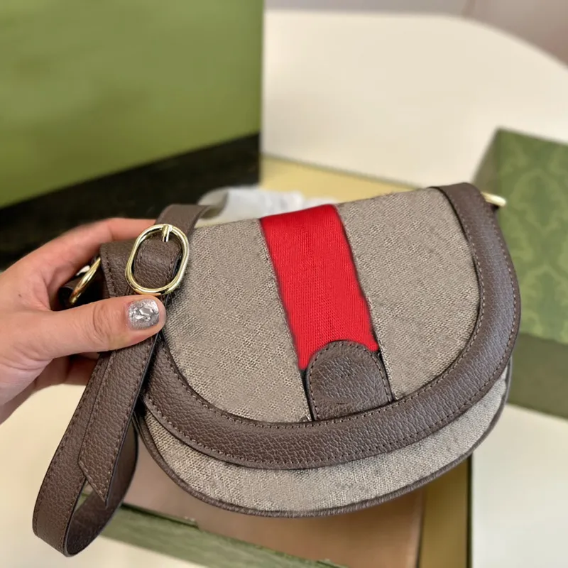 Mini torba retro Torebki z klapką Crossbody Torba na ramię Half Moon Torebka damska Torebka damska Płócienne skórzane kopertówki Klasyczne listowe elementy metalowe Pasek Pleciona taśma