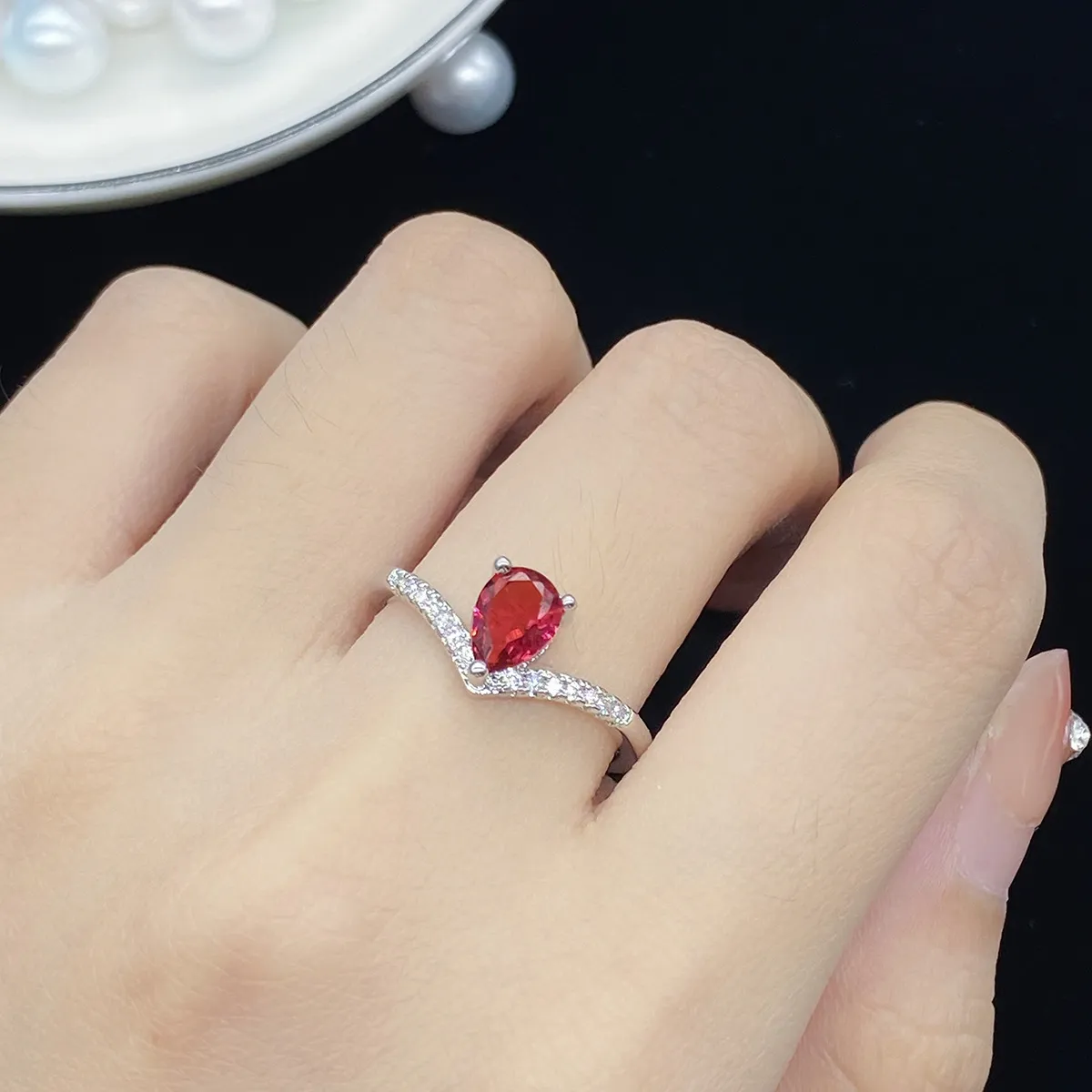 Lady Sweet bague de mariage goutte d'eau cristal rouge zircon diamant bague en or blanc petite amie couronne bague bijoux de fête cadeau d'anniversaire réglable