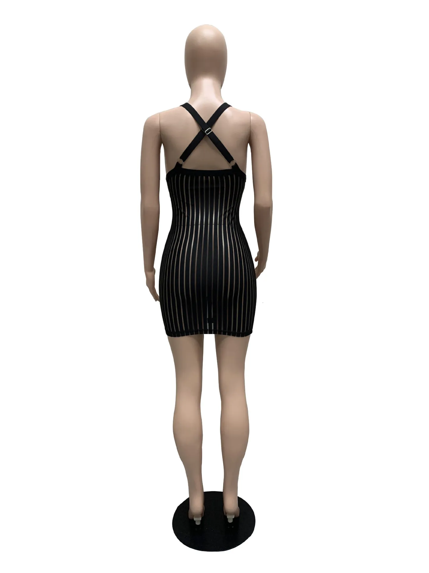 knee length dresses for ladies Lucy Silk Embroidered Lace Qi Pao XXL main image 0