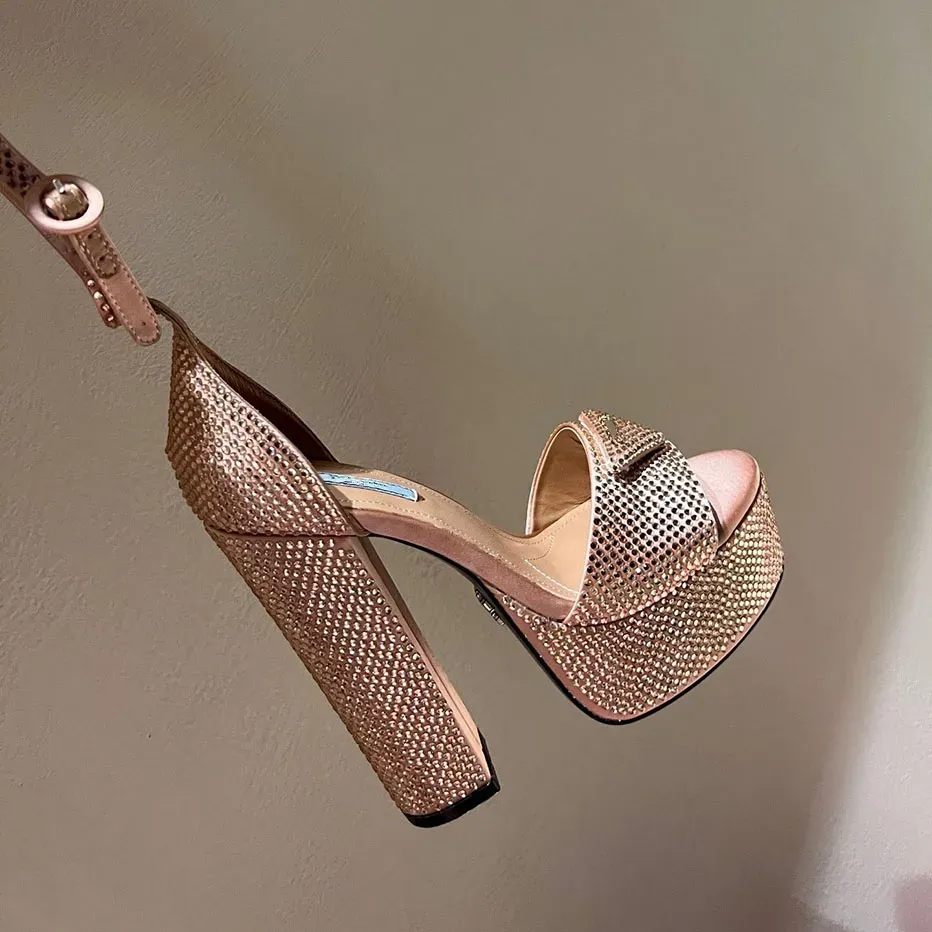 Ultimi sandali con plateau con strass tacco spesso 14,5 mm scorrevole punta aperta sandali firmati di lusso scarpe da donna cinturino abito da sera pompe
