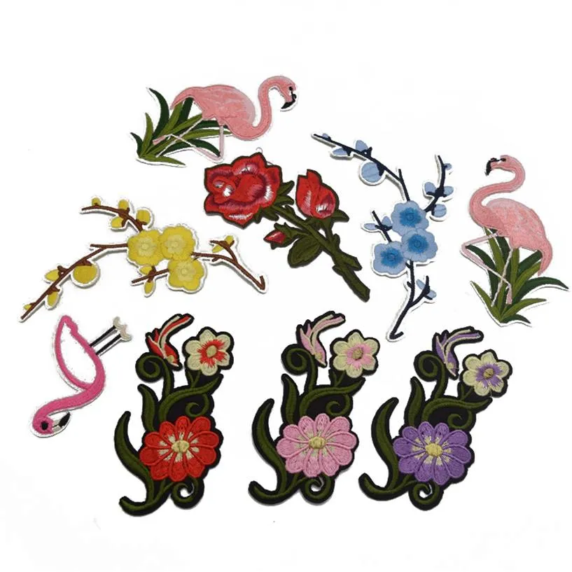 20 pcs WholeRetail Pour Commander Fer Brodé sur Patch Rose florwers flamingo patchs applique323O