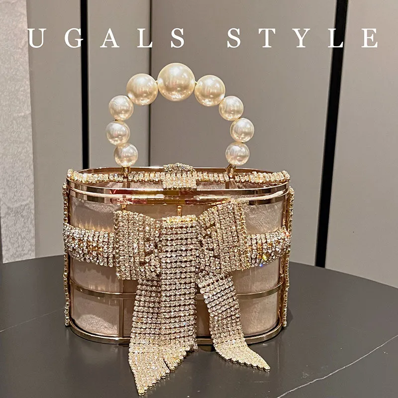 Bolsos de noche Diseñador de lujo ahueca hacia fuera la jaula de metal dorado cristal brillante bolso de noche de diamante bolso de embrague del banquete de boda bolso de mensajero 230711