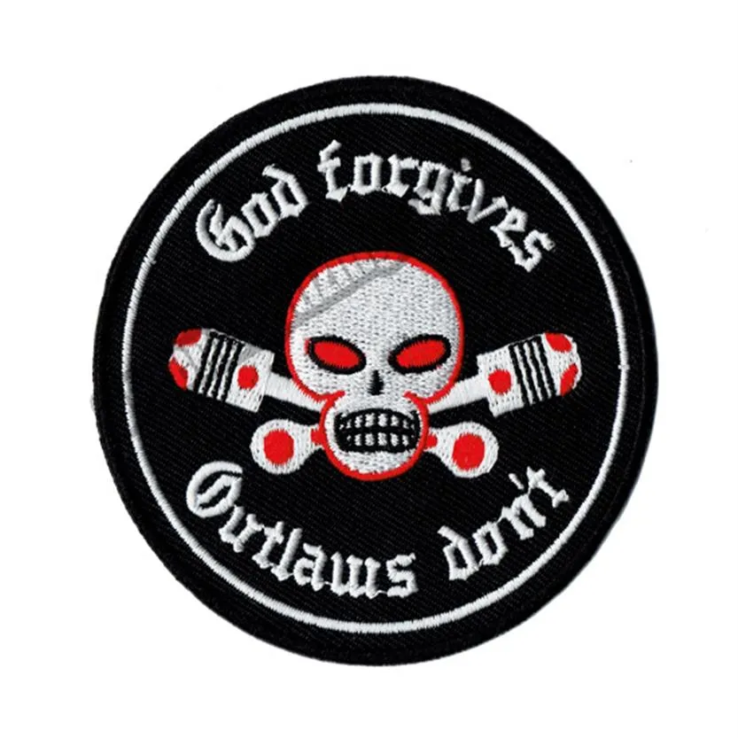 GOD Vergeeft Outlaw Niet Motorfiets Geborduurde Patch Biker Iron On Patch voor Jas Vest Rider Borduurwerk Patch F2319