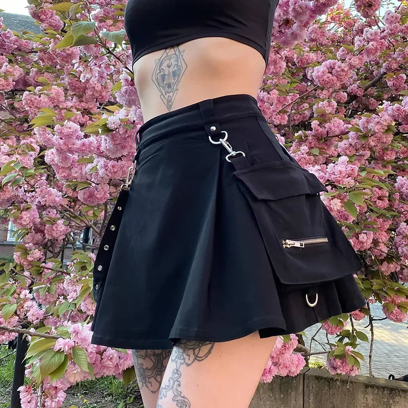 Spódnice Harajuku Punk Gothic czarna spódnica z wysokim stanem Sexy Patchwork bandaż Mini kobieta Streetwear 230710