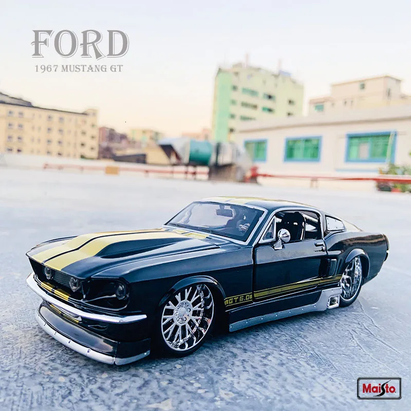 Uçak Modle Maisto 1 24 1967 Ford Mustang GT Simülasyon Alaşım Araba Model El Sanatları Dekorasyon Koleksiyonu Oyuncak Araçları Hediye 230710