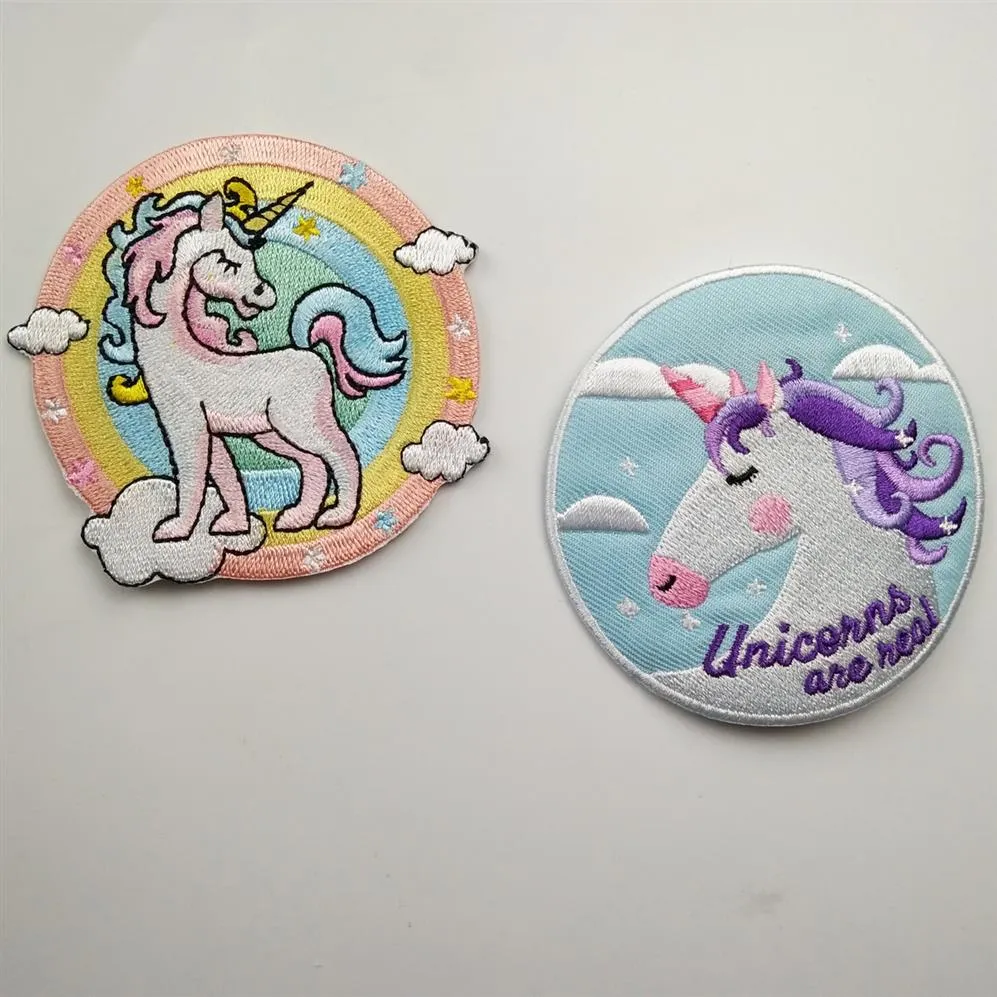 Färg Tecknad Unicorn Broderi Patches Sälj 10 ST Mix Stryk på Applikation För Kläder 257s