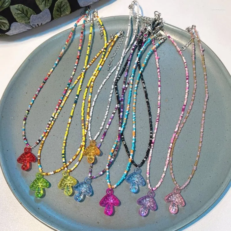 Chaînes collier de perles bohème bijoux de champignon de perle de riz d'été adaptés aux dames et aux filles