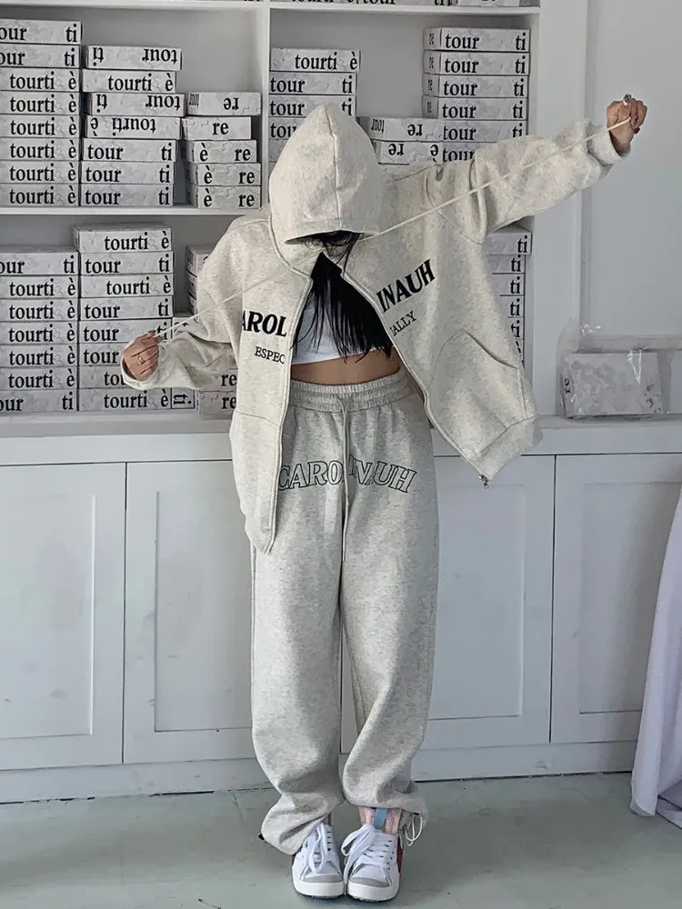 Pantaloni a due pezzi da donna HOUZHOU Hip Hop Pantaloni grigi Pantaloni da donna a due pezzi Felpe coreane Harajuku Kpop Suit Outfit Pantaloni sportivi da jogging oversize Felpe con cappuccio 230710