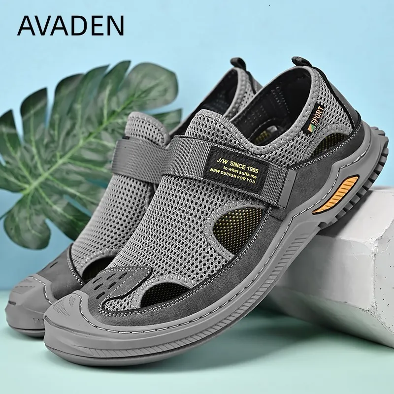 Sandali Sandali Uomo Moda Estate Outdoor Beach Casual Baotou Hole Scarpe per uomo Piattaforma traspirante Beach Indoor Sandali Roma 230710