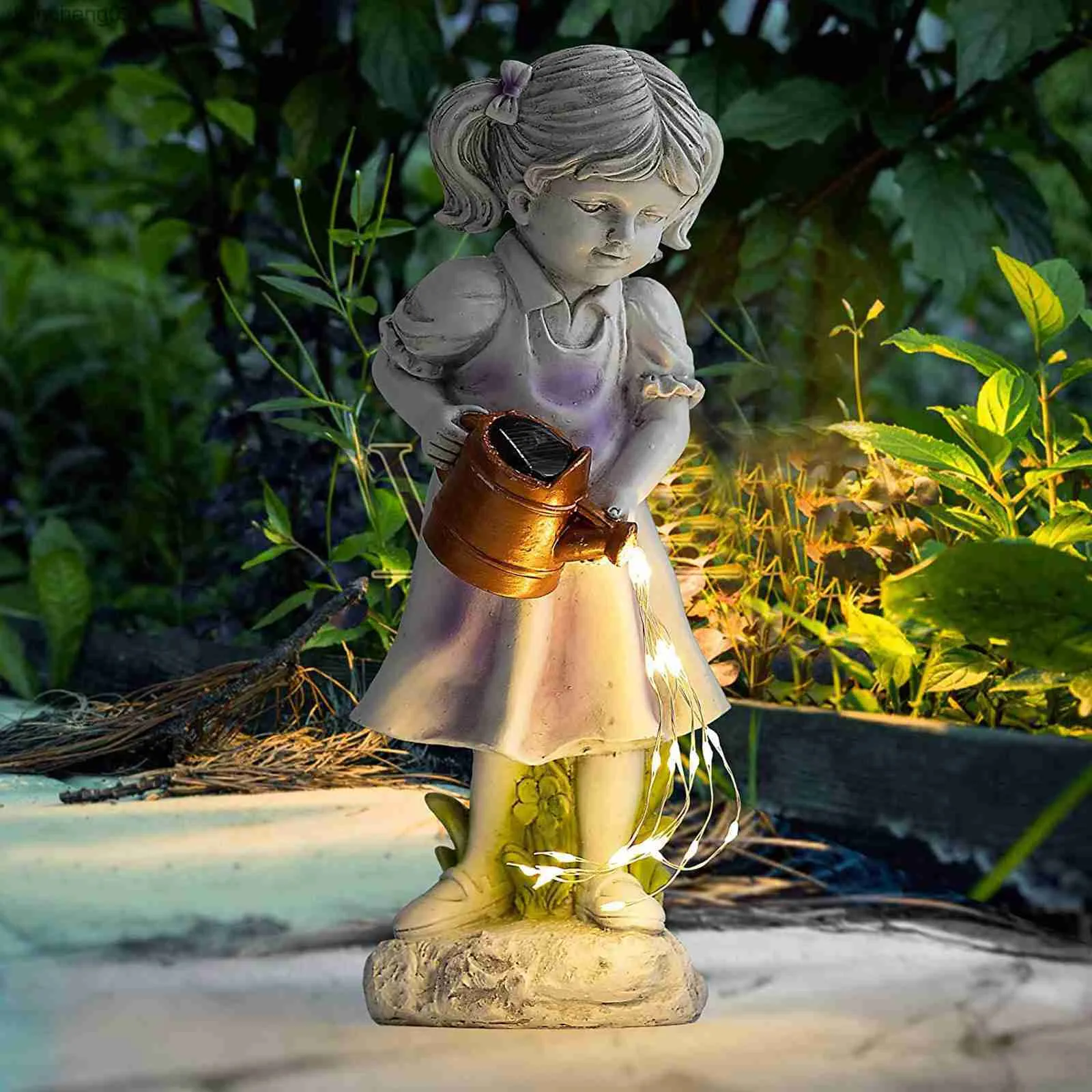 Fairy Garden Staty Solar Garden Ängelfigur Solvattenkanna Ljus Utomhusdekoration Fairy Girl Harts Skulptur Prydnad L230620