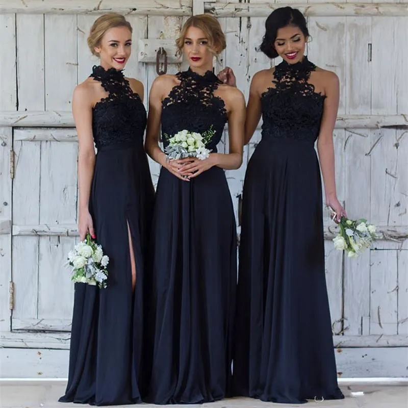 2023 Eleganti abiti da damigella d'onore blu navy per la cerimonia nuziale Chiffon A-Line Halter Fessura Abiti da cerimonia Party Lace Modest Abito da damigella d'onore