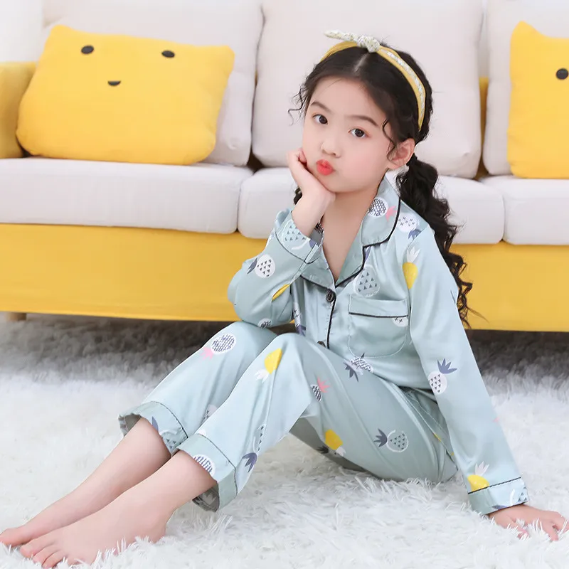 Pigiama WAVMIT 2023 Autunno Inverno manica lunga Kid Sleepwear Set Set di pigiami per ragazzi in seta per bambini Panno per la casa Ragazze 230711