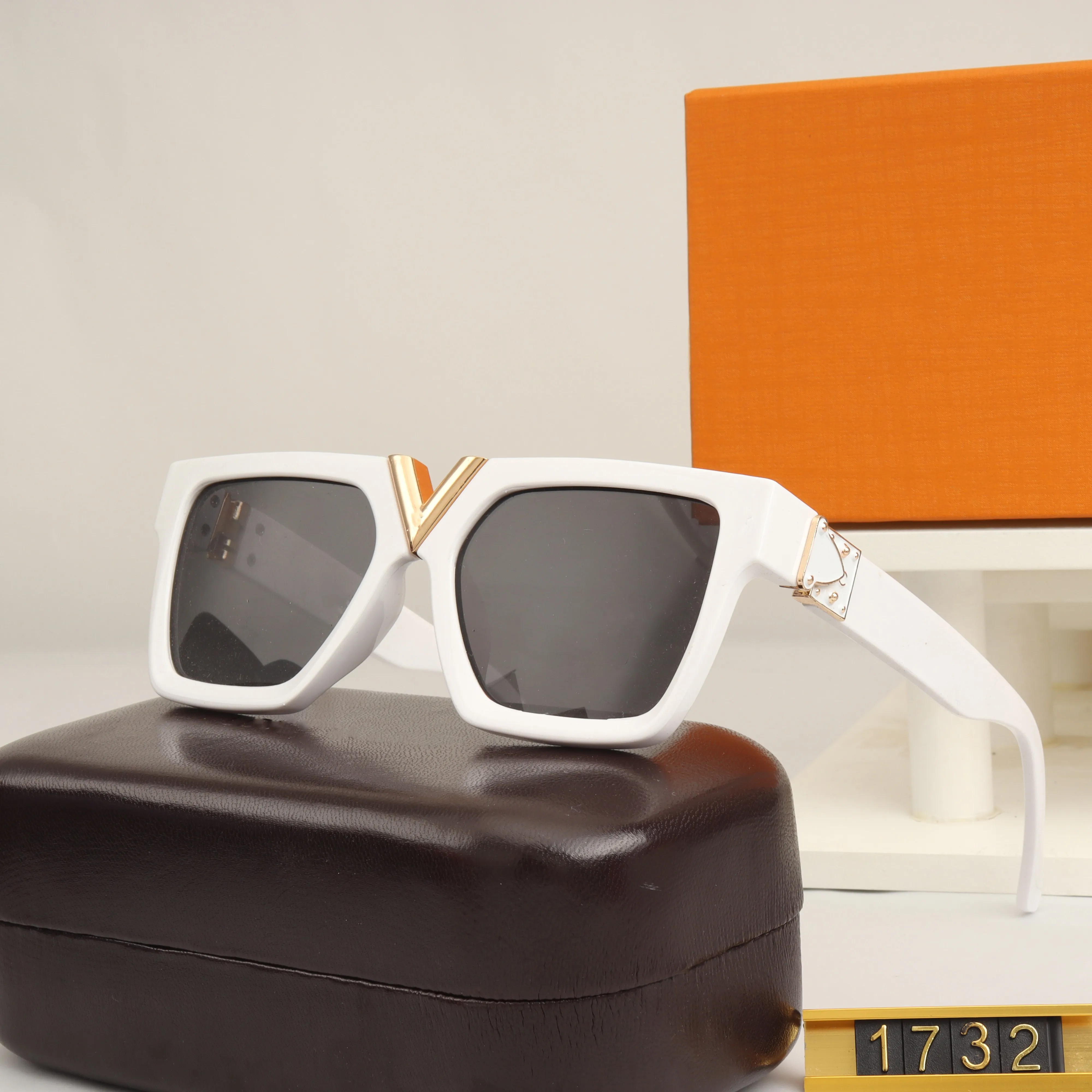 العلامة التجارية الساخنة الموضة 0 113sunglasses إطارات المصمم نساء نظارة شمسية أسود درع معدني الذهب