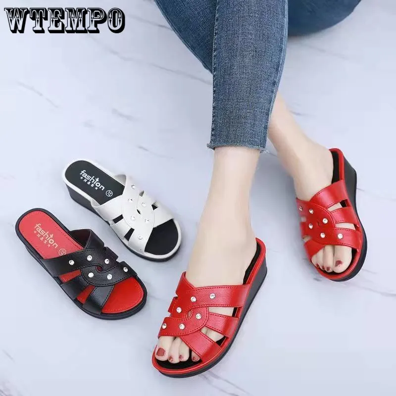 Hausschuhe WTEMPO Frauen Sommer PVC High Heel Dicke Unterseite Mode Hause Rutschfeste Weiche Keil Sandalen Großhandel Drop l230710