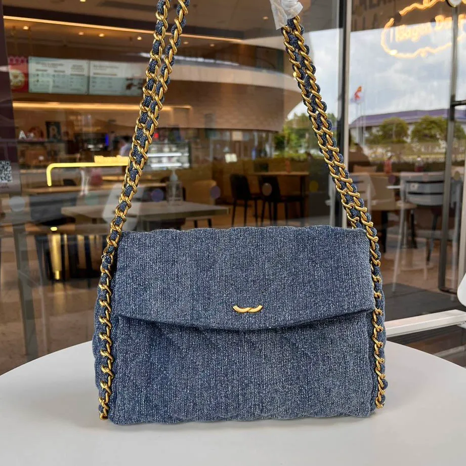 Vintage dupla corrente denim senhoras crossbody saco acolchoado bolsa de luxo clássico ouro e prata hardware designer saco ao ar livre mala de compras sacoche 31 33cm